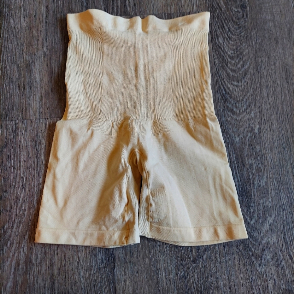 Shapermint Empetua Shorts